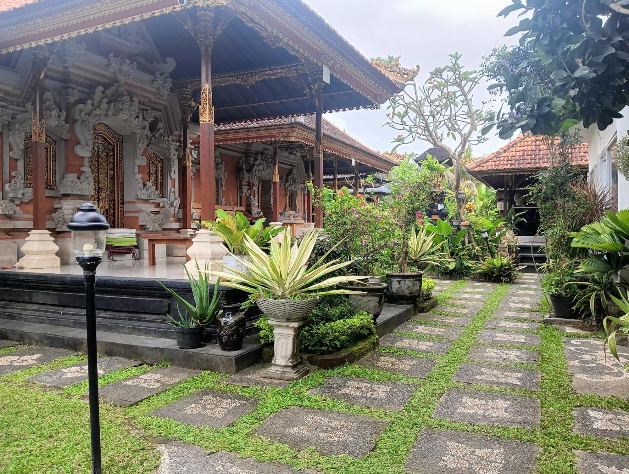 Kama Ayu Bungalow Ubud  Exterior photo